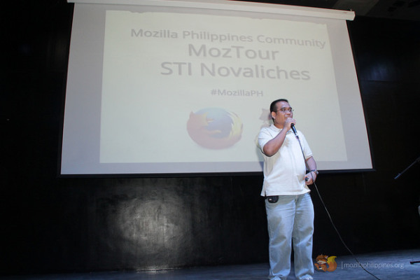 Kicking off the MozTour with me on stage!