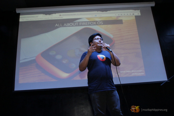 Mozilla Rep Aaron Cajes talks about Firefox OS.