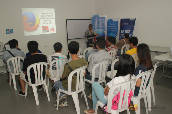 Participants to the meeting presided by Mozilla Rep Bob Reyes.